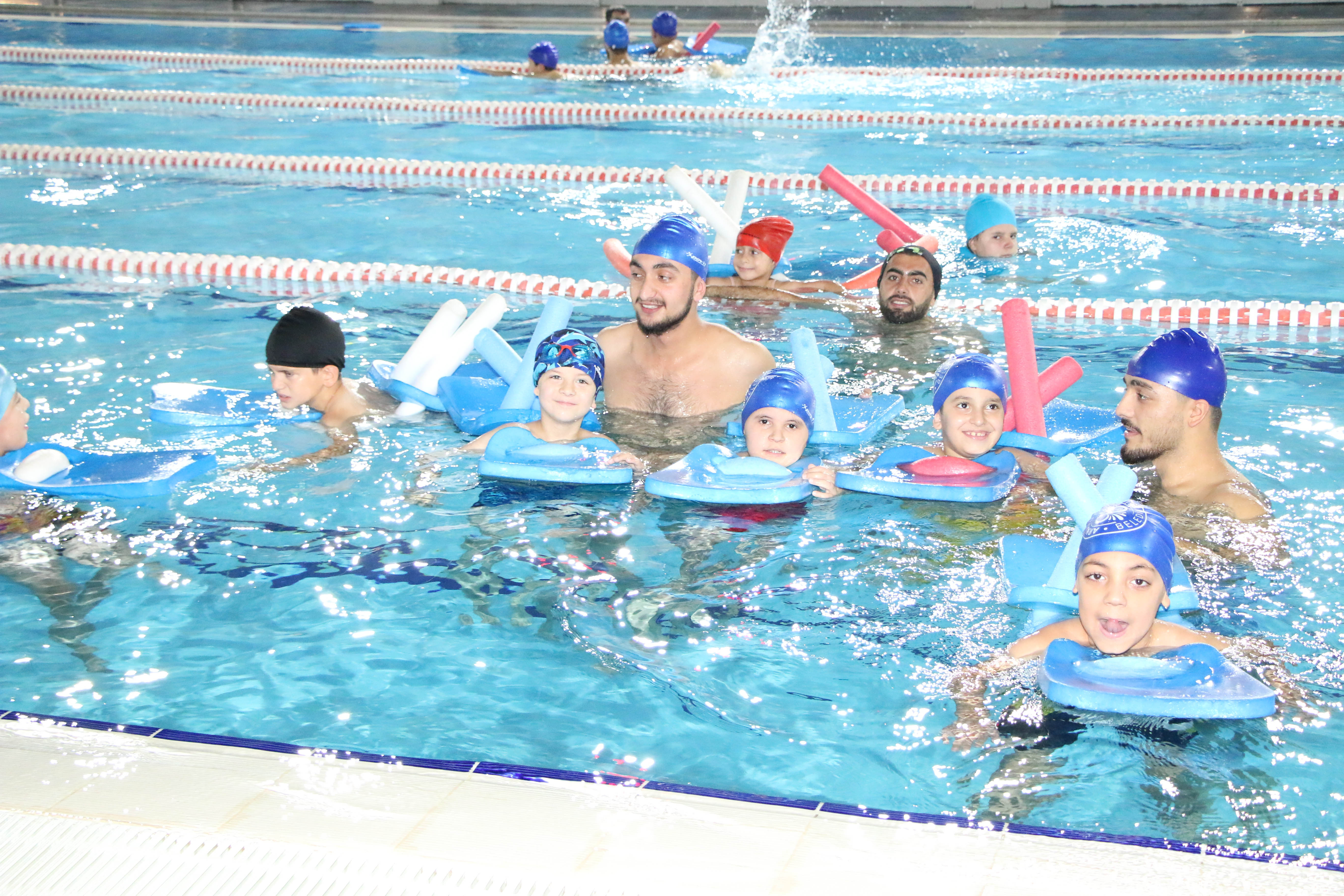 Özel Sporcular İle Yıl Boyu Yüzme Eğitimi