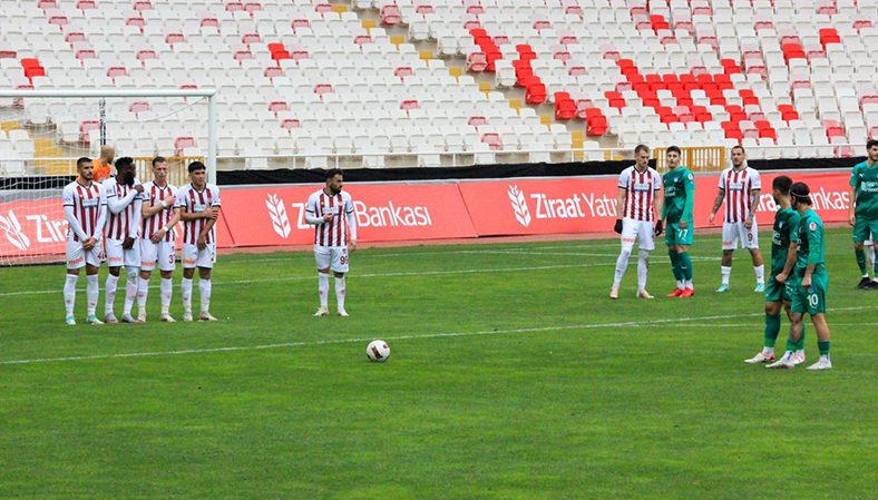 Ziraat Türkiye Kupası'nda Deplasmanda Süper Lig Ekibi Sivasspor'a Elendik 
