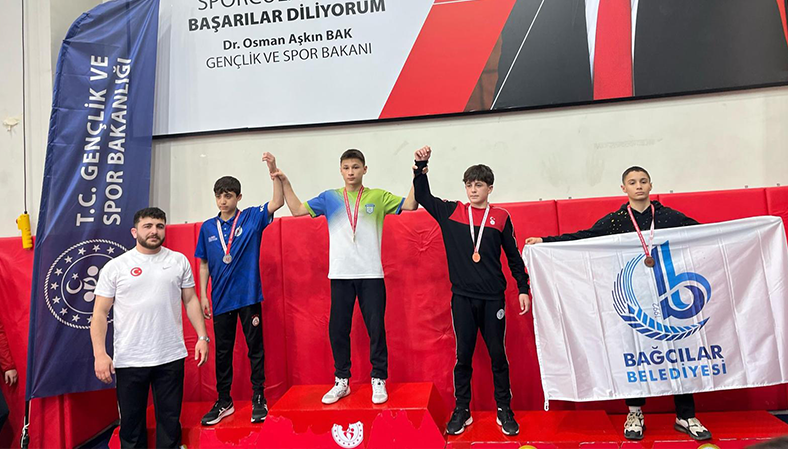 Güreşcilerimizden 2 Madalya  Güreşcilerimizden 2 Madalya